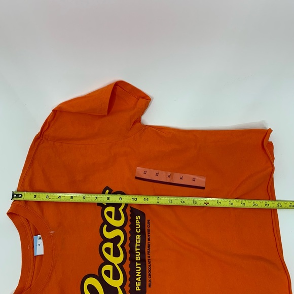Reese’s Peanut Butter Cups Graphic Tee Short Sleeve Rolled Hem Boxy Fit Size XL - Picture 14 of 14
